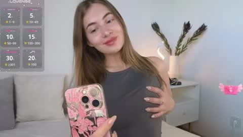 chloi_hes online show from September 23, 8:50 am