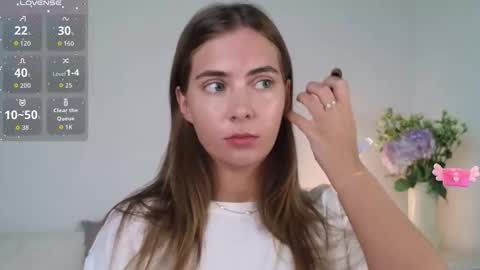 chloi_hes online show from October 9, 11:08 am