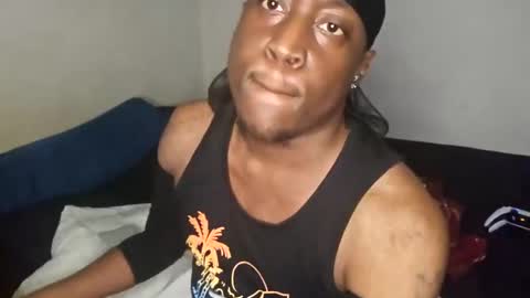 Snapshot of chocdude2877 chatting on January 3, 4:22 am Choc online show from January 3, 4:22 am