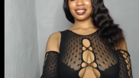 Snapshot of choco_chocoxx chatting on April 4, 7:39 am ESTHER online show from April 4, 7:39 am