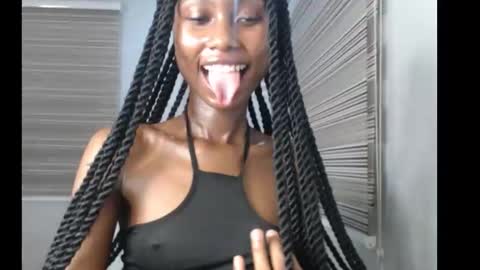 choco_petitqueen online show from November 15, 5:42 pm