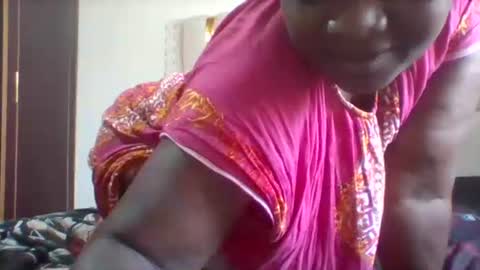 chocobabe002 online show from May 16, 5:59 am