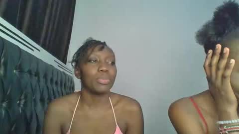 chocobear22 online show from November 22, 12:20 am