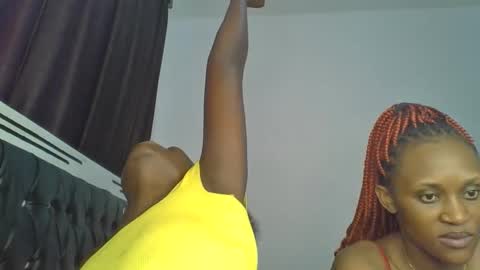 chocobear22 online show from December 3, 10:35 am