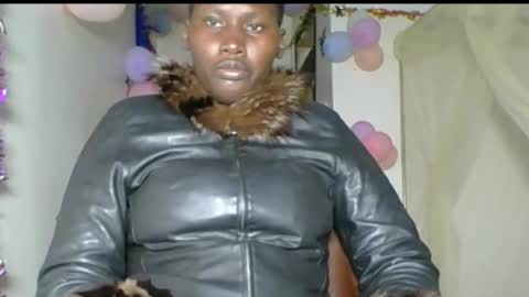 Snapshot of chocolate_sabrina24 chatting on December 20, 7:10 pm chocolate sabrina24 online show from December 20, 7:10 pm