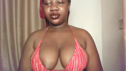 chocolateassgirl61 online show from December 17, 1:33 am