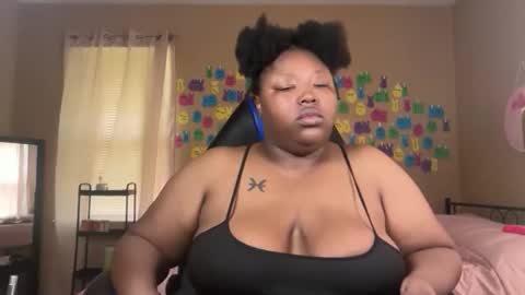 Snapshot of chocolatebunnyxx69 chatting on June 9, 4:29 pm Melina online show from June 9, 4:29 pm