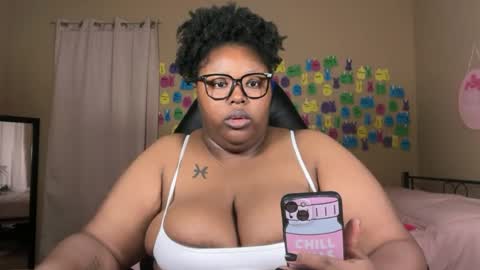 Snapshot of chocolatebunnyxx69 chatting on June 23, 4:32 am Melina online show from June 23, 4:32 am