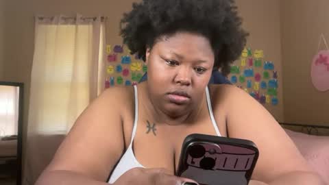 Snapshot of chocolatebunnyxx69 chatting on June 28, 4:35 pm Melina online show from June 28, 4:35 pm