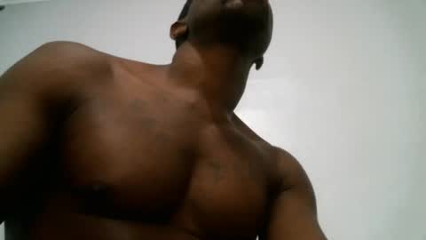 Snapshot of chocolatedolla chatting on December 23, 2:56 am chocolatedolla online show from December 23, 2:56 am