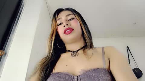 Snapshot of chocolatetriplex chatting on October 27, 6:23 pm chocolatetriplex online show from October 27, 6:23 pm