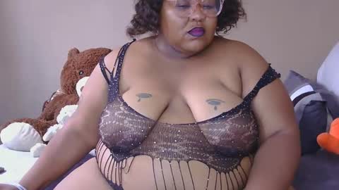 Snapshot of chocolovebbw1986 chatting on September 10, 12:16 pm XSEXYBBW69 online show from September 10, 12:16 pm
