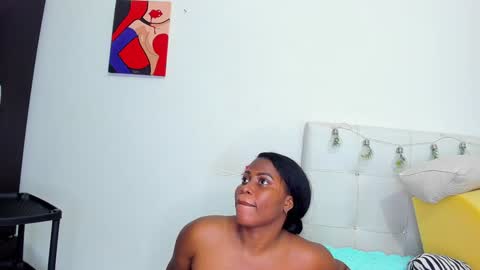 Snapshot of chocoo_dessert chatting on January 21, 7:47 am   online show from January 21, 7:47 am