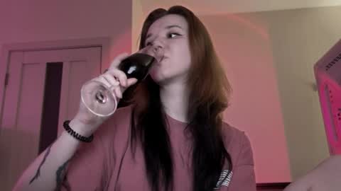 Lissa online show from April 1, 5:10 pm