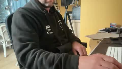 Snapshot of chris13abcd chatting on March 25, 2:12 pm chris13abcd online show from March 25, 2:12 pm