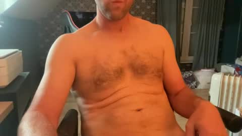 Snapshot of chris13abcd chatting on June 16, 8:17 am chris13abcd online show from June 16, 8:17 am