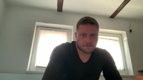 Snapshot of chris164 chatting on March 31, 8:37 am Chris online show from March 31, 8:37 am