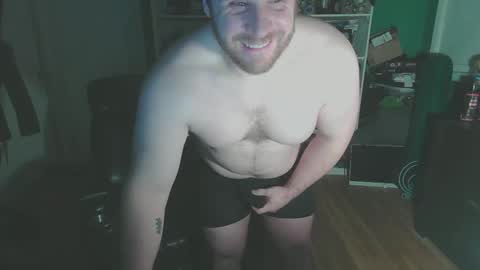 Snapshot of chris19904951 chatting on December 16, 6:51 am Chris online show from December 16, 6:51 am