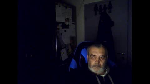 Chris online show from October 5, 2:32 am