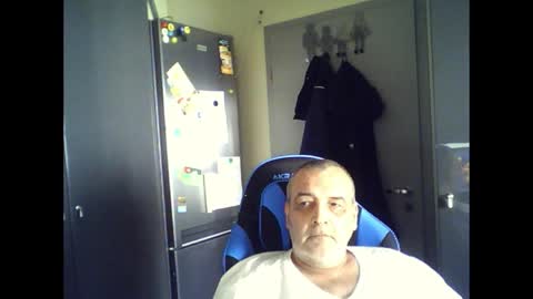 Snapshot of chris250268 chatting on May 25, 9:59 am Chris online show from May 25, 9:59 am