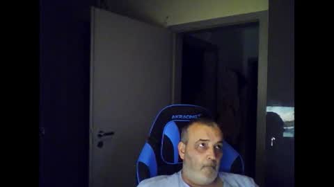 Chris online show from July 4, 9:10 pm