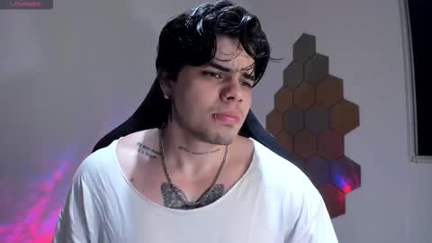 Chris Cooper Independent model online show from March 2, 3:30 am