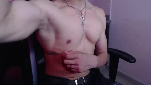 Snapshot of chris_evans27 chatting on November 6, 2:34 am Chris Evans online show from November 6, 2:34 am