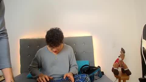 Chris Evans online show from November 27, 3:08 am