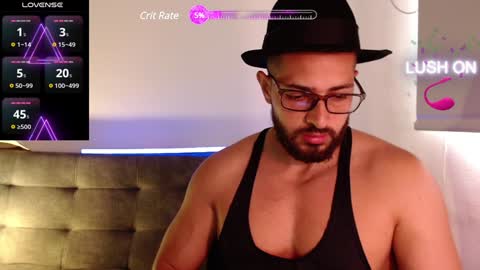 Snapshot of chris_magnum_ chatting on December 24, 6:17 pm cris Twitter magnum101010 insta magnumc20 online show from December 24, 6:17 pm