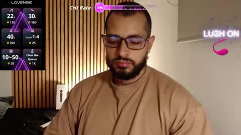 Snapshot of chris_magnum_ chatting on October 7, 12:30 am cris Twitter magnum101010 insta magnumc20 online show from October 7, 12:30 am