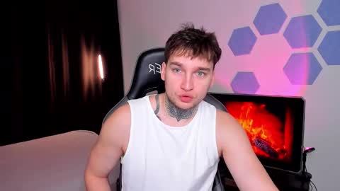 Chris Tyson online show from December 21, 12:45 pm