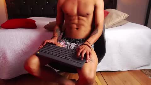 Chris Weell online show from December 4, 10:08 pm