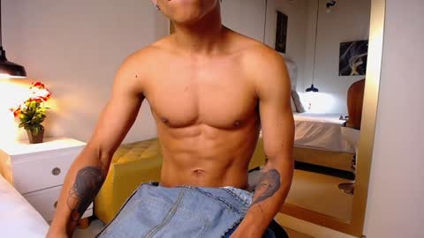 Chris Weell online show from December 17, 11:38 pm