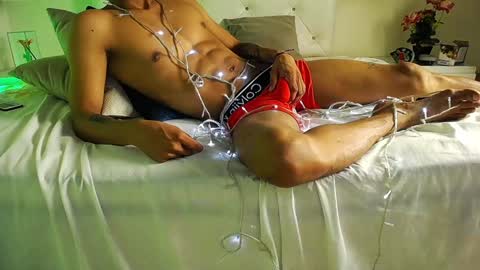 Chris Weell online show from December 24, 1:06 am