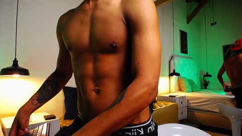 Chris Weell online show from January 4, 2:25 am