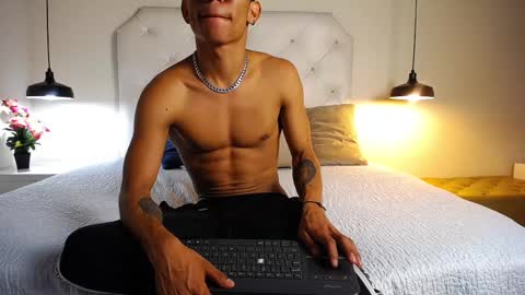 Chris Weell online show from February 14, 8:26 pm