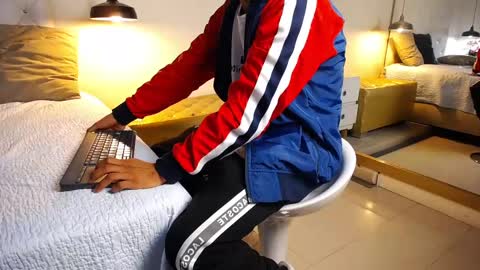 Chris Weell online show from February 15, 2:47 am