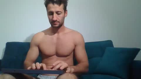 chrisaron online show from November 21, 4:44 am