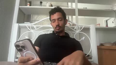 chrislover2125 online show from May 16, 3:33 pm