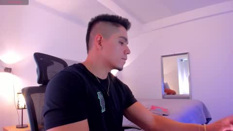 chrismorgan24 online show from October 10, 4:17 pm