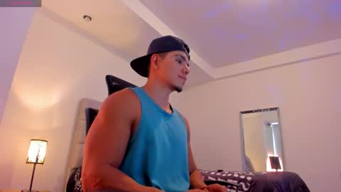 chrismorgan24 online show from March 24, 9:20 pm