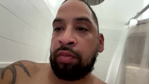 chrisr4203 online show from December 18, 1:00 am