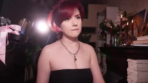 chriss_foxx online show from October 30, 4:30 pm