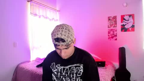 Snapshot of chriss_wg_ chatting on February 7, 6:44 pm Christian Wang online show from February 7, 6:44 pm