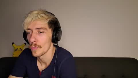 Christopher online show from October 3, 1:46 am