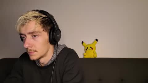 Christopher online show from October 20, 12:33 am