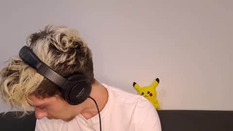 Christopher online show from October 21, 11:27 pm