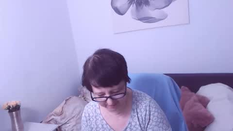 Christa online show from November 15, 5:53 pm