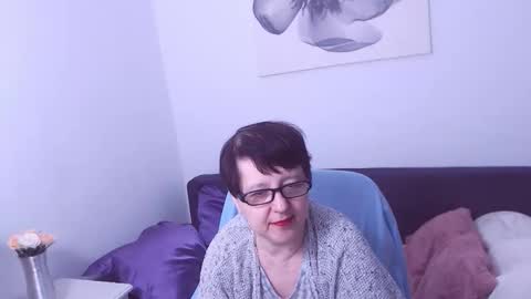 Christa online show from November 19, 10:32 pm