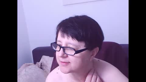Snapshot of christarose chatting on May 9, 11:54 pm Christa online show from May 9, 11:54 pm
